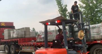 崇左 黄金麻冰裂纹，地铺石装车