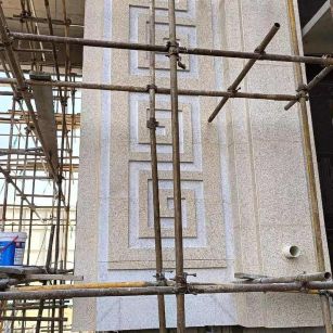 崇左 黄金麻花岗岩别墅外墙干挂回纹造型效果