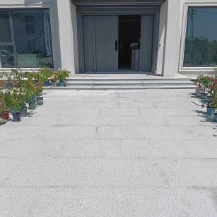 崇左 芝麻白花岗岩地铺石地面铺装