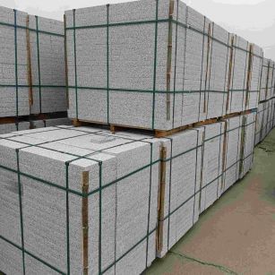 崇左 白麻花岗岩石材荔枝面地铺石（300*600*50）