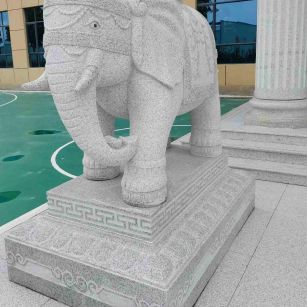 崇左 白麻花岗岩动物异形石雕-大象