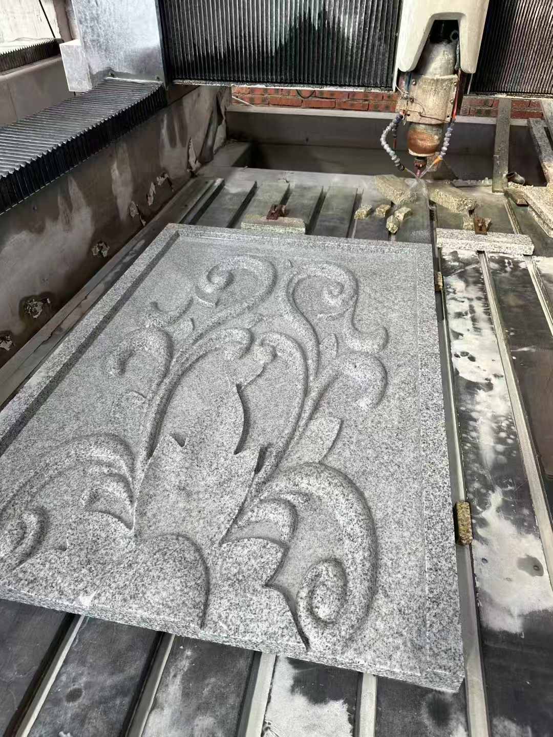 崇左 白麻别墅干挂雕花板