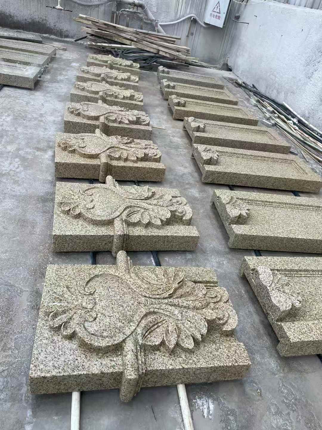 崇左 黄金麻花岗岩别墅外墙雕刻板