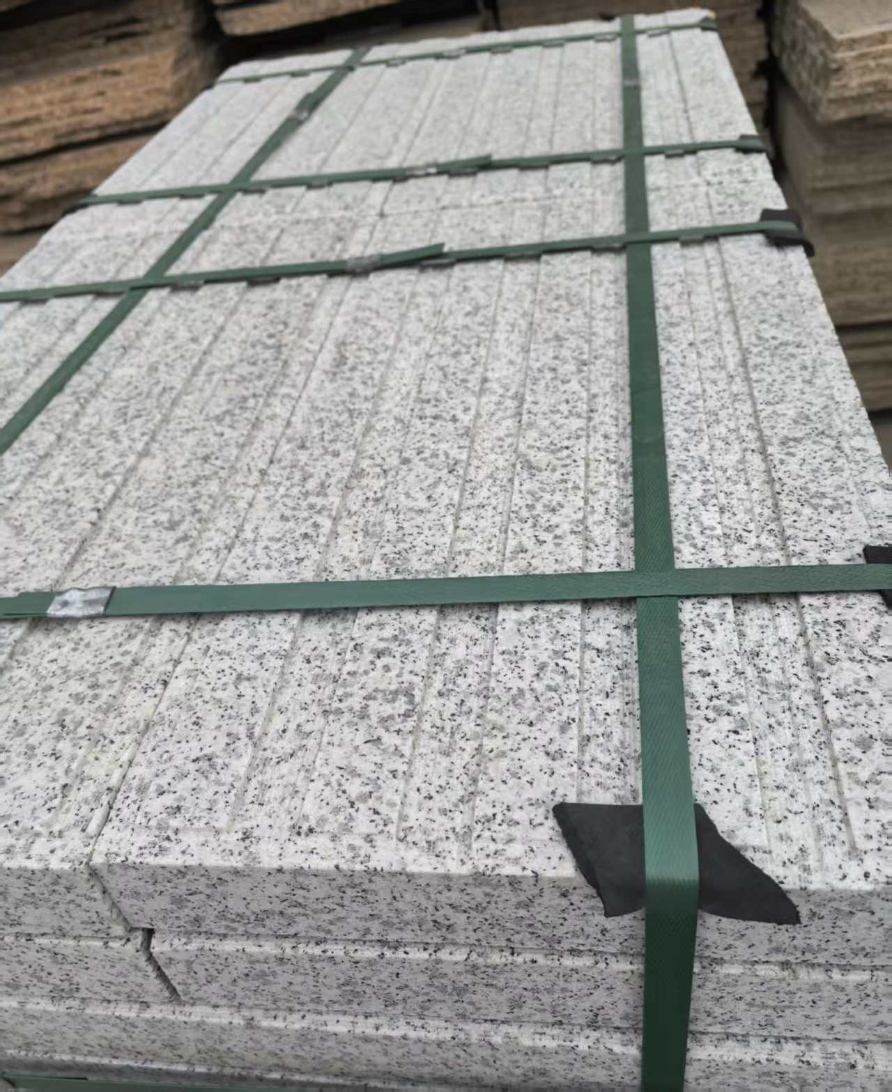 崇左 白麻花岗岩直行盲道石，盲条，地铺石