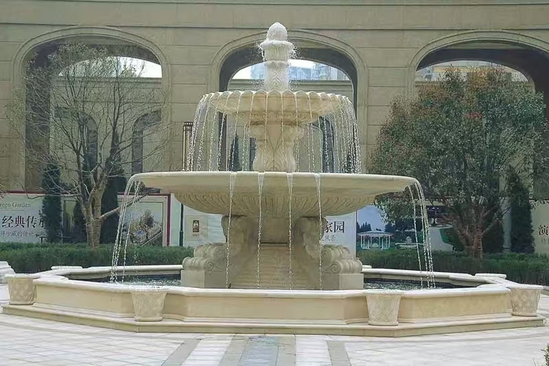 崇左 黄金麻花岗岩异型加工——户外庭院石雕流水喷泉