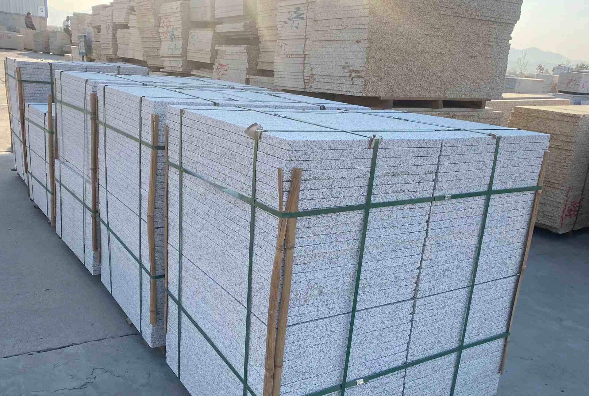 崇左 白麻花岗岩荔枝面地铺石