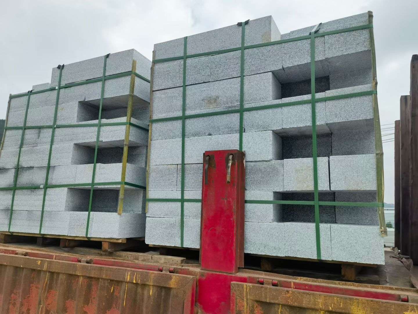 崇左 芝麻白花岗岩路沿石，平石，路侧石，马路牙子，路缘石，立缘石，平缘石等