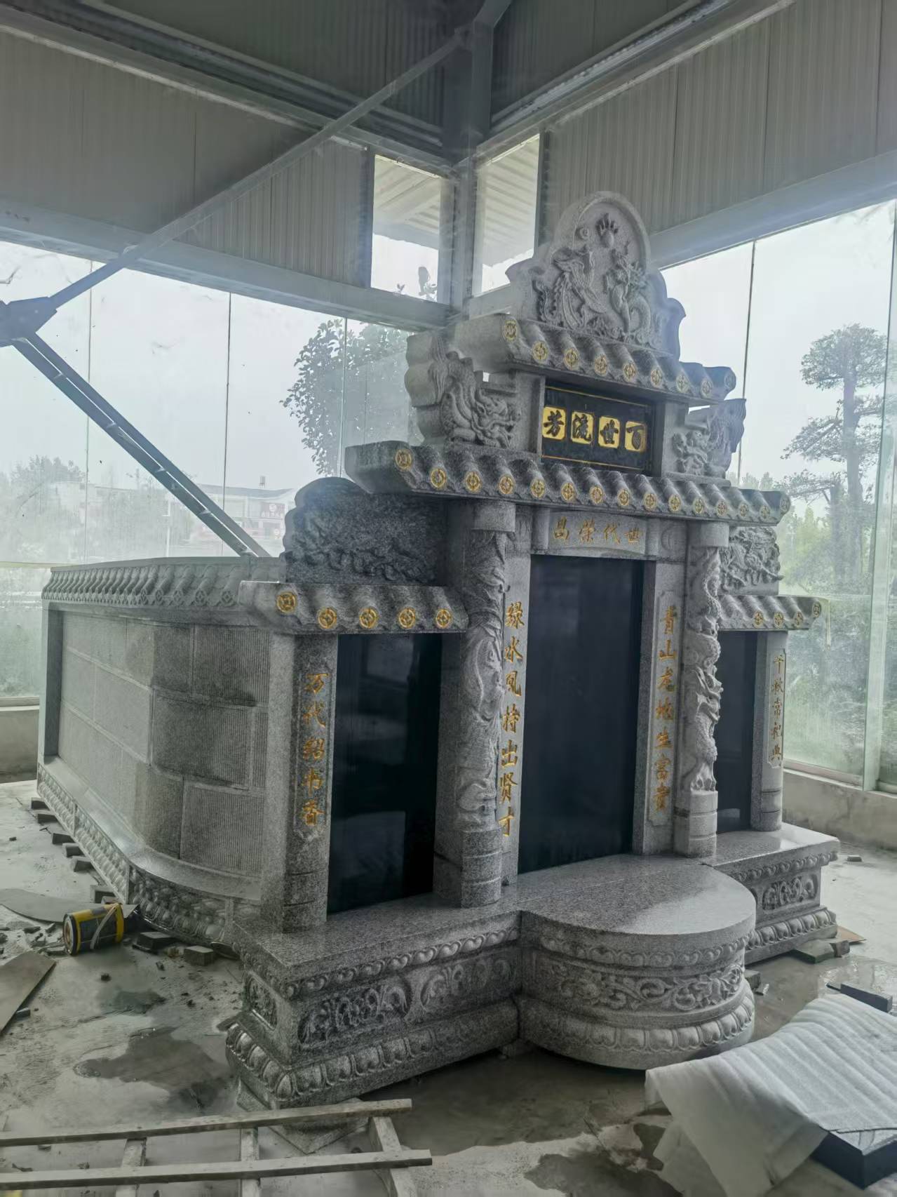 崇左 芝麻白墓碑效果展示图