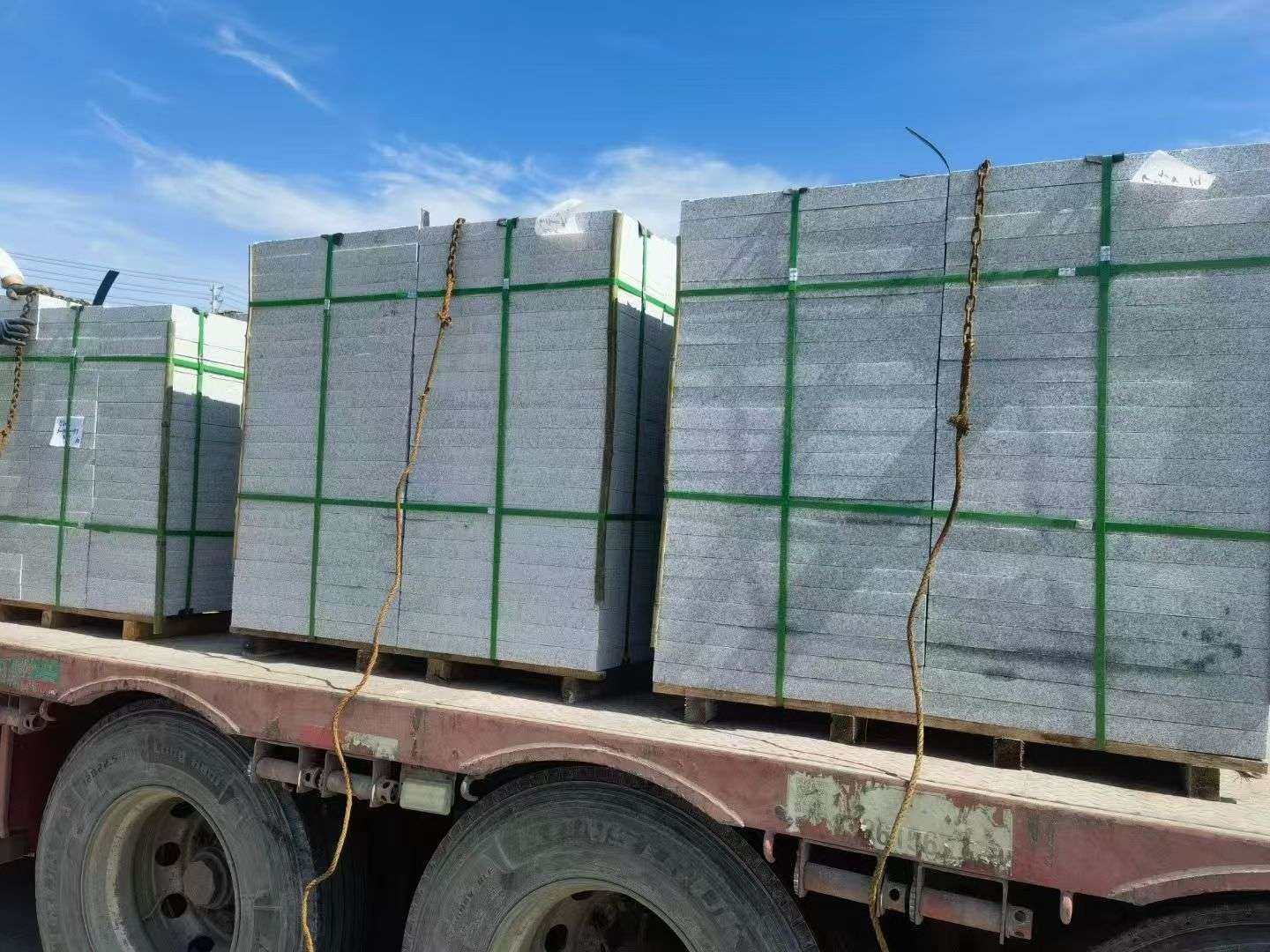 崇左 芝麻白花岗岩地铺石装车日常